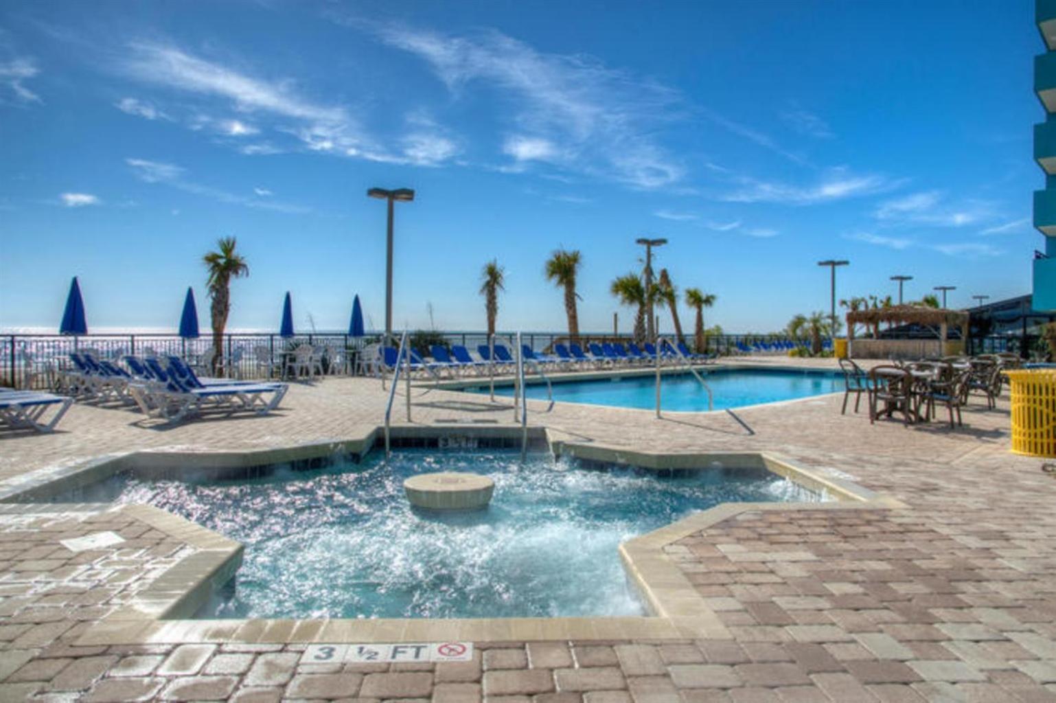 Remodeled Condo, Waterpark View At Landmark Resort マートルビーチ エクステリア 写真